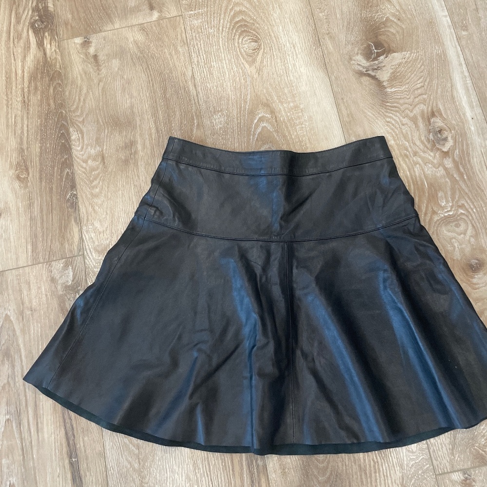 Banana Republic black leather skirt